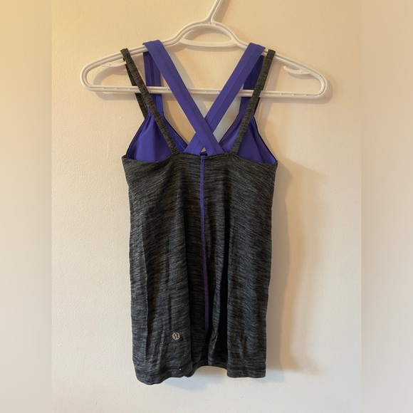 Lululemon Run For Gold Tank Size 2 - Picture 4 of 5